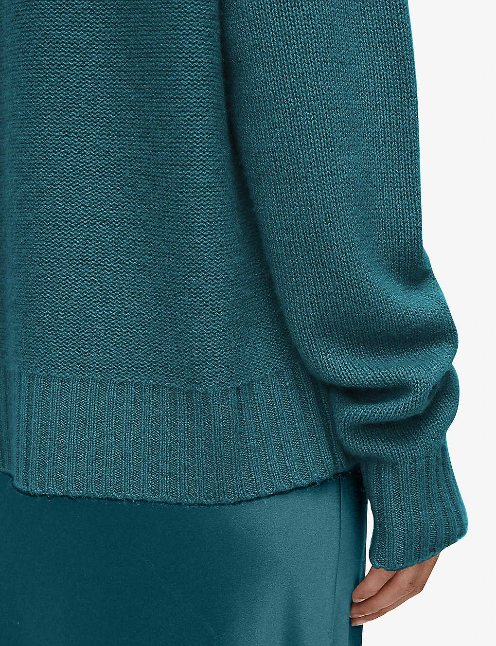 Joseph Round-neck Relaxed-fit Cashmere Jumper - Image 6